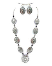 Load image into Gallery viewer, The Huntsville Concho Necklace Set
