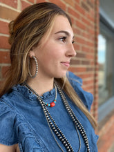 Load image into Gallery viewer, The Cuero Coral &amp; Navajo Pearl Necklace
